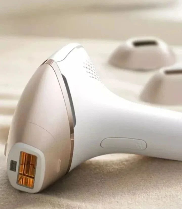 Get the Philips Lumea Series 9000 IPL device for only £38.50 a month